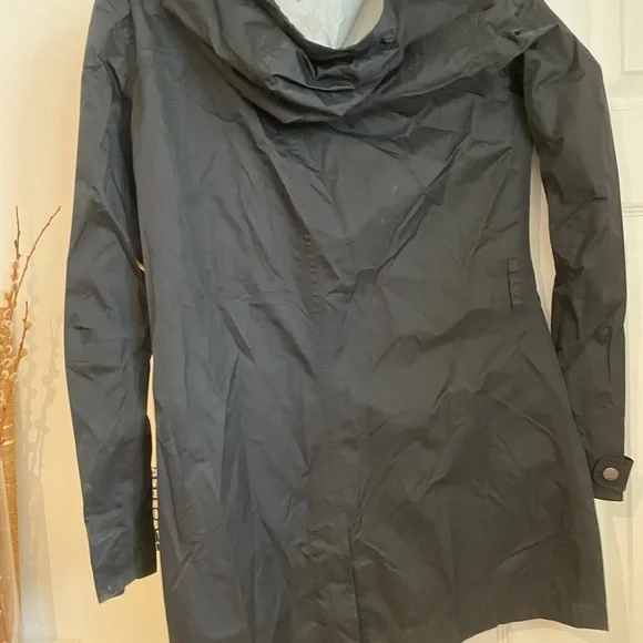 Rain jacket - Picture 2 of 3